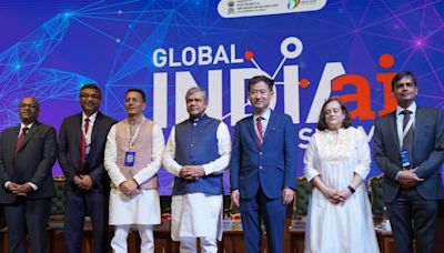 Union Minister Ashwini Vaishnaw Inaugurates Global IndiaAI Summit, Outlines India's AI Strategy - News18