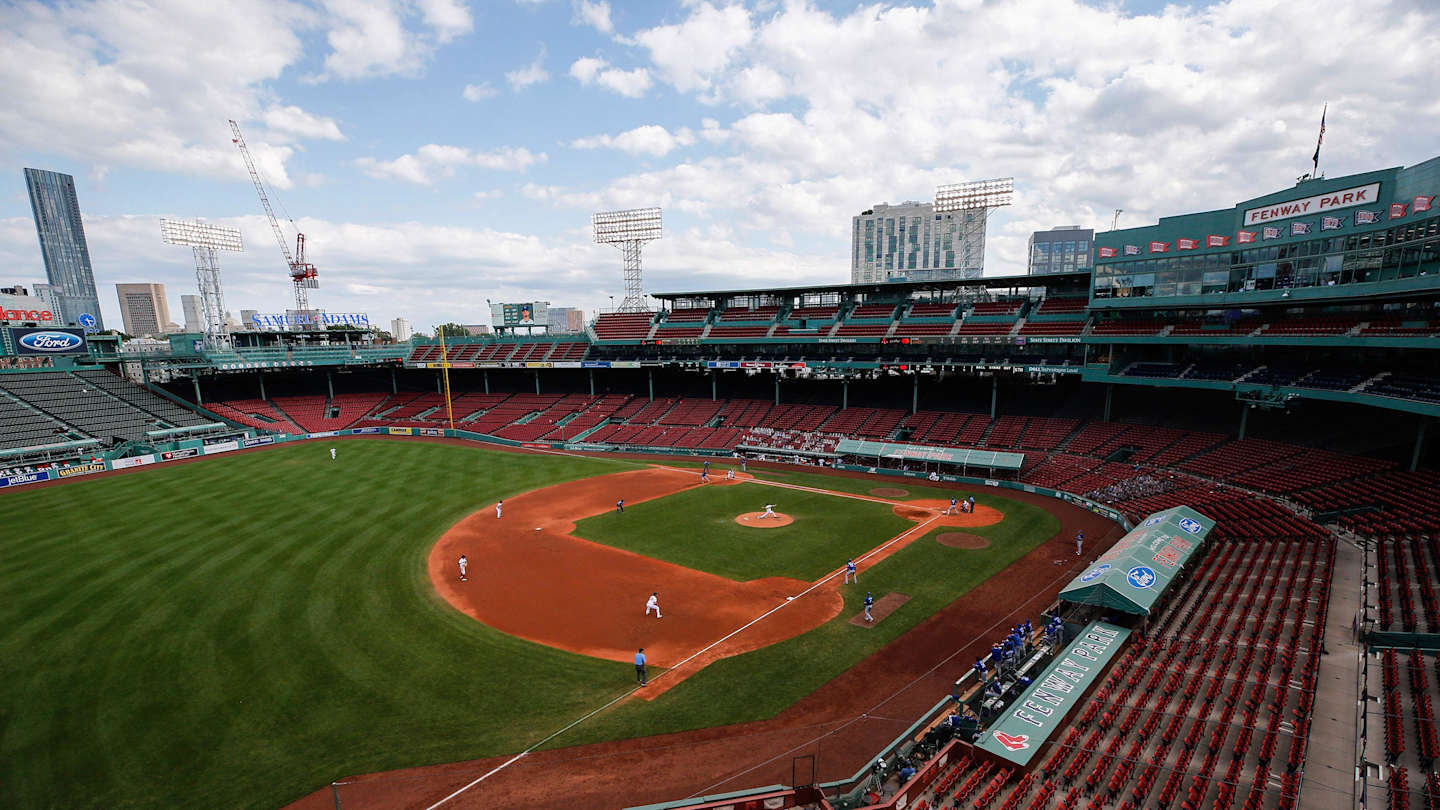 Rumored Red Sox Target Has Raised Stock, Projected To Receive $121 Million