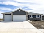 2215 Fairway Dr, Crete NE 68333