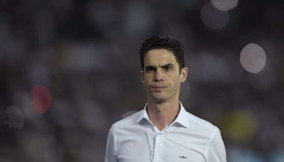 Técnico Josep Alcácer é demitido do comando da LDU