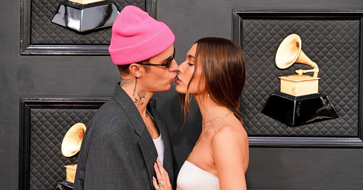 Justin Bieber and Hailey Baldwin Rumored to Be Expecting Twins, But Here's the Truth