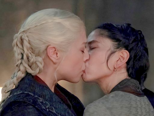 El beso lésbico de Rhaenyra y Mysaria en La Casa del Dragón "no estaba previsto": "Fue algo orgánico"