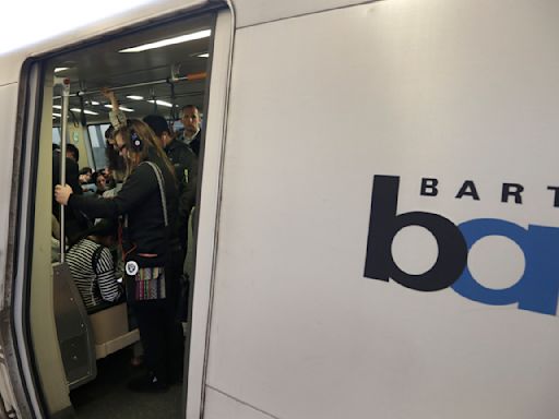 Woman dies from being pushed into San Francisco-area commuter train