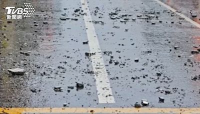 凱米颱風／發威了！強風襲宜蘭百貨「下磁磚雨」 碎一地散兩車道