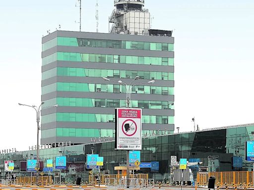 La Fiscalía de Perú investiga a una empresa estatal por los fallos en la pista del aeropuerto internacional