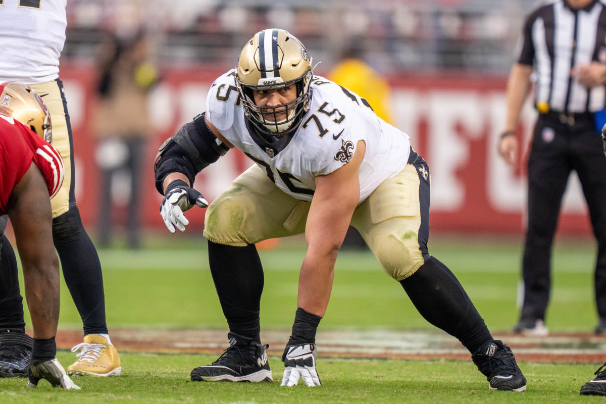 Las Vegas Raiders Add Veteran OL Andrus Peat Via Free Agency