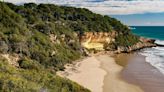 Ni Begur ni Sitges: esta es la playa a 1h de Barcelona que ha 'enamorado' a 'National Geographic'