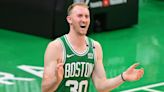 Hauser y Celtics acuerdan extensión de 4 años