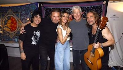 Richard y Alejandra Gere, como dos fans más en el concierto que Maná ha dado en Madrid