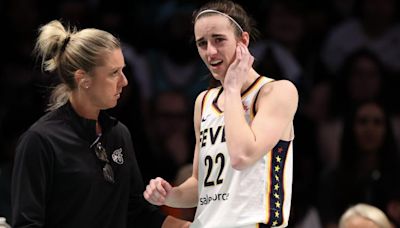 Caitlin Clark injury update: Fever rookie exits game vs. Liberty with ear issue | Sporting News
