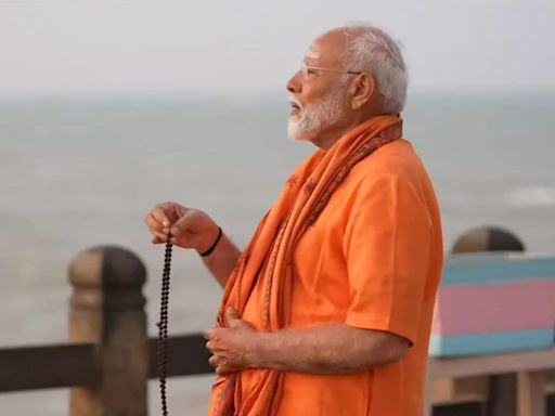 First photos of PM Narendra Modi meditating at Kanniyakumari's Vivekananda Rock Memorial | Watch