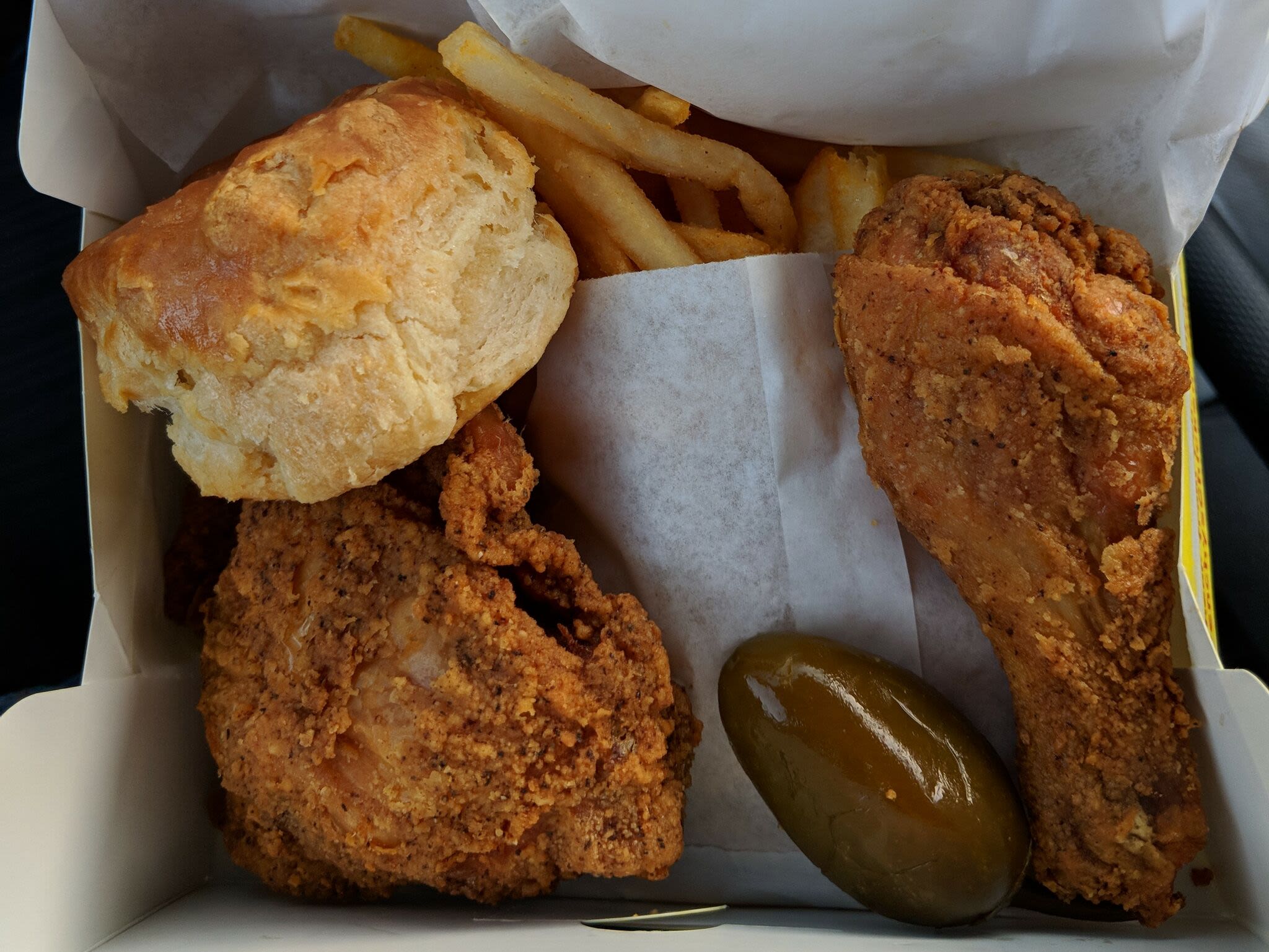 British reporter dunks on popular Houston fried chicken chain