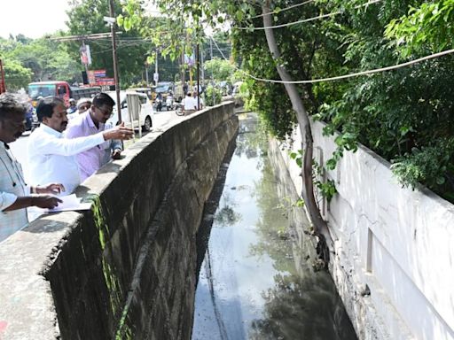 Tiruchi Corporation to install motor pumpsets to drain rainwater from Lawsons Road and Bheema Nagar