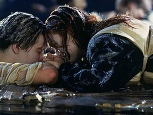 Subastaron la icónica puerta del Titanic por una cifra extraordinario | Mundo