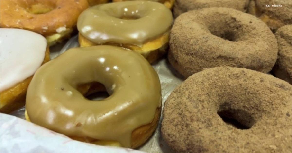 Places to Score Great Deals for National Doughnut Day This Year
