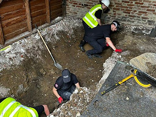 Police dig inside barn in search for remains of murdered Muriel McKay