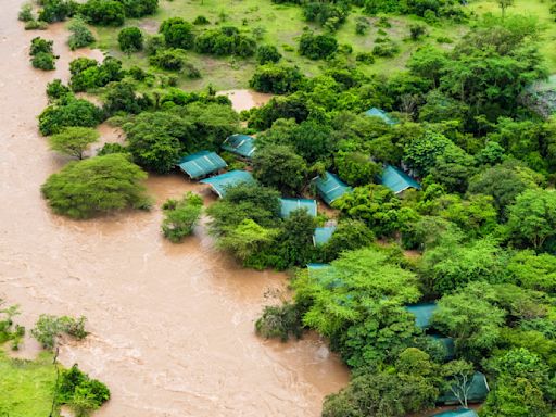 Kenya president postpones reopening of schools as flood-related deaths pass 200