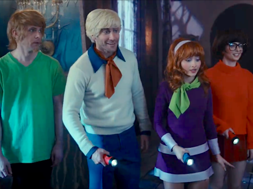 SNL Video: Jake Gyllenhaal and Sabrina Carpenter’s Scooby-Doo Parody Ends in a Violent Bloodbath