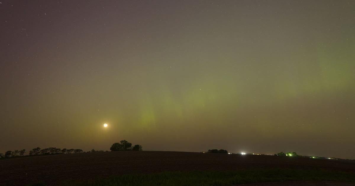 Check out photos from the Northern Lights in Nebraska last night before Round 2 tonight