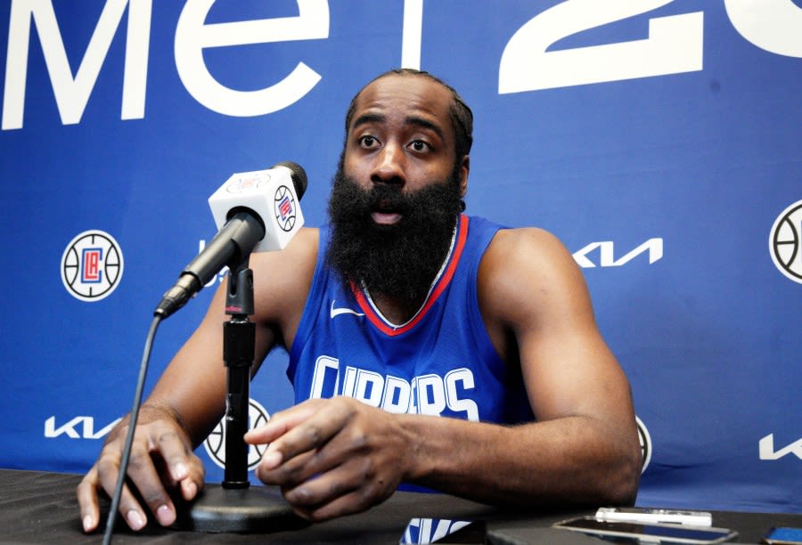 Los Angeles Clippers re-sign James Harden, agree to terms with 3 other players