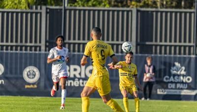 Football - Ligue 2 : le Pau FC à Troyes pour mettre le champagne au frais