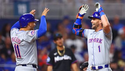 Mets' Jeff McNeil shows signs of breakout with 2 home runs