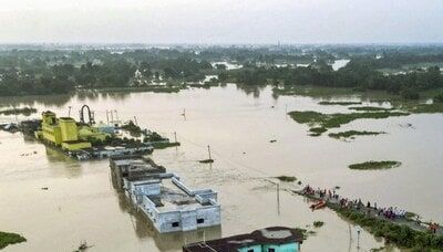 Why is Bihar unable to solve its annual flooding crisis affecting millions?