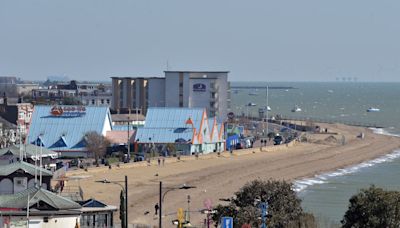 Witness says ‘machete-wielding youths’ fought after groups descended on Southend