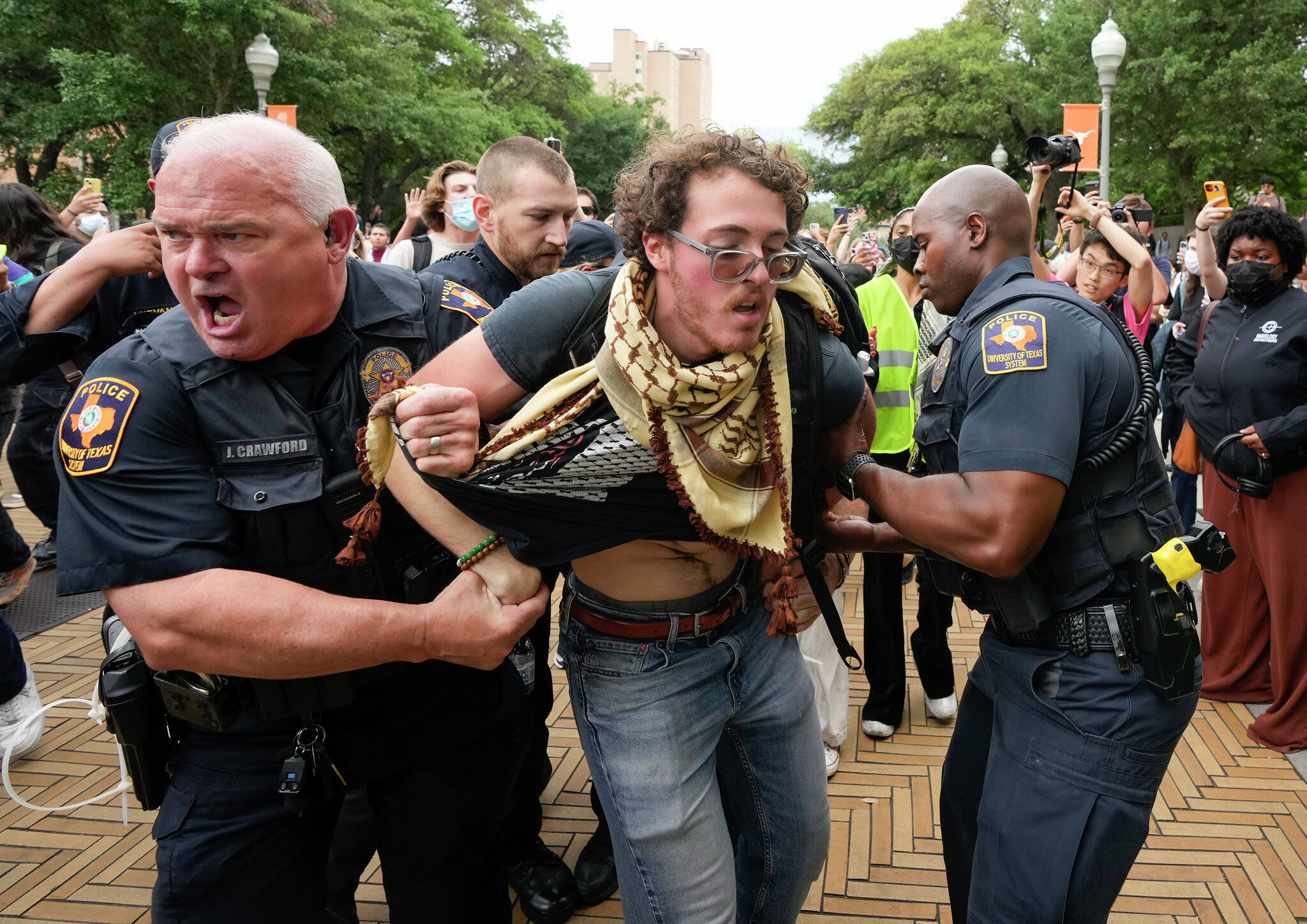 UT-Austin's anti-war protests one shocking scene after another