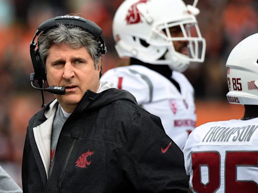 The College Football Hall of Fame's Mike Leach problem