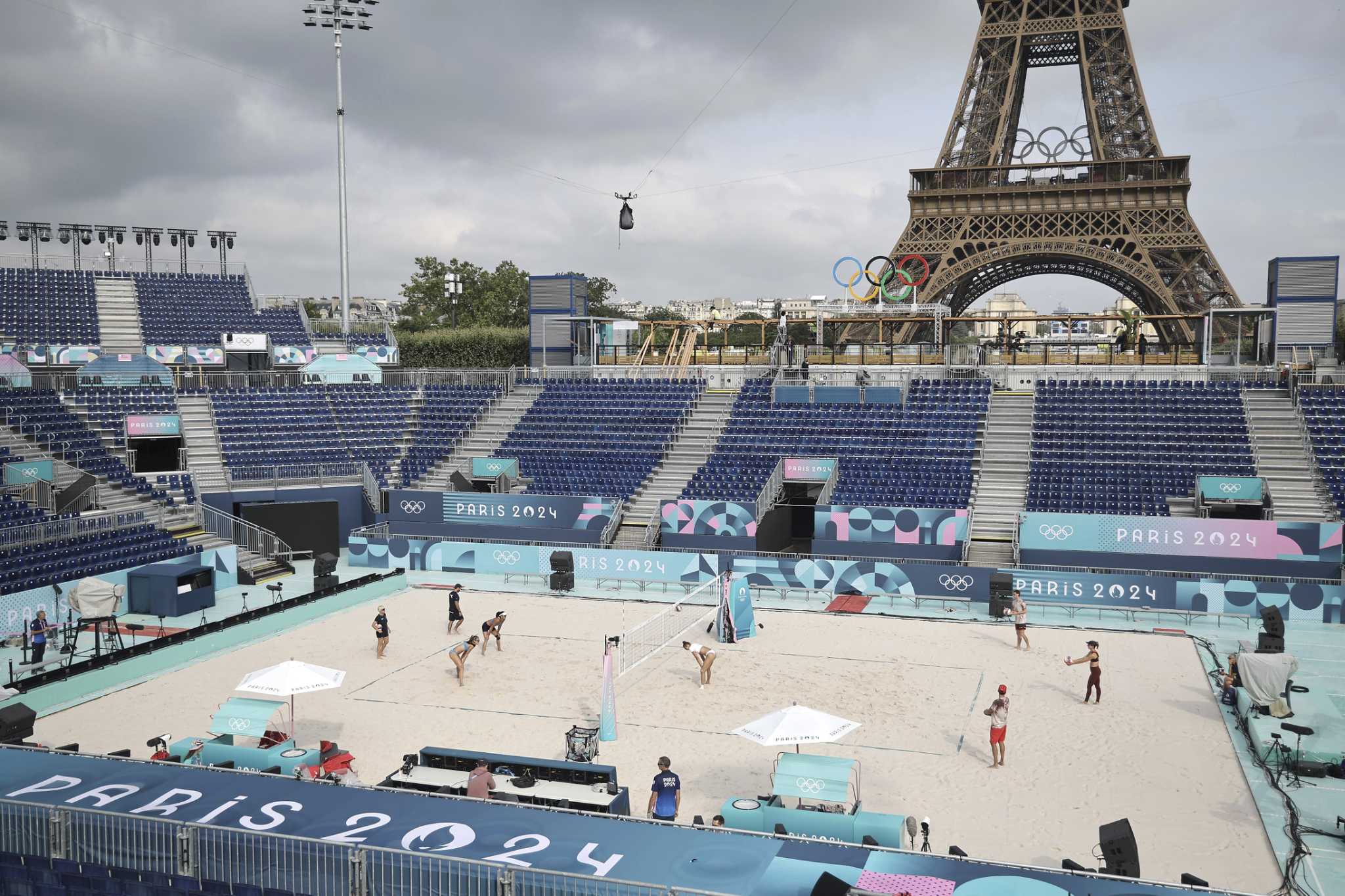 Eiffel Tower stadium wows Olympic beach volleyball players: 'I got goosebumps'