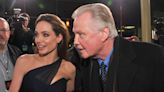 Jon Voight se confie sur sa fille Angelina Jolie, avec qui il est fâché depuis de nombreuses années