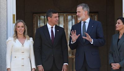 La Nación / Santiago Peña se reunió con su par, Pedro Sánchez, y con el rey Felipe VI de España