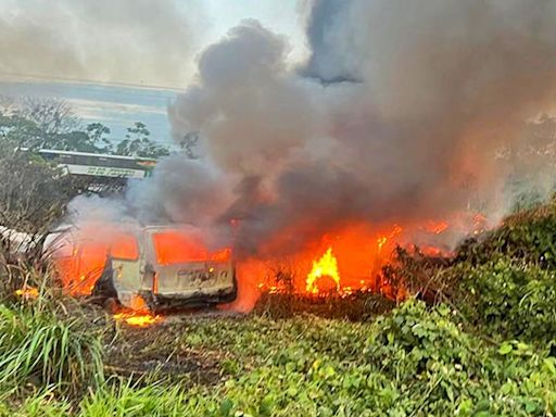 Bomba molotov causa la quema de 14 vehículos incautados al narco