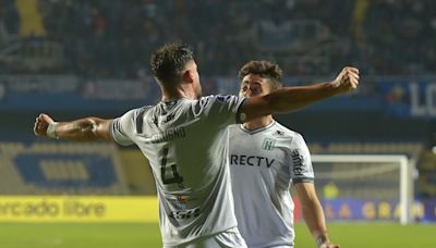 Rosario Central y el uruguayo Racing dan paso al frente en la Sudamericana