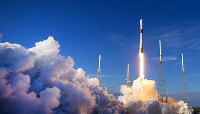 FAA clears SpaceX's Falcon 9 rocket for launch after malfunction