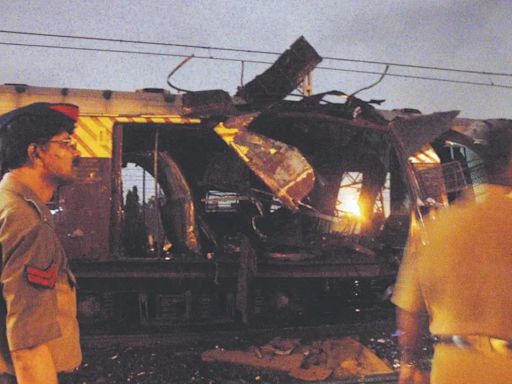 2006 Mumbai Train Bombings: Railway officials reveal details of events that unfolded