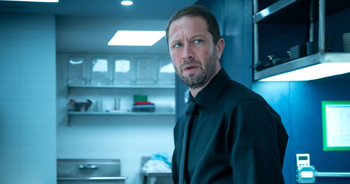 The Bear’s Ebon Moss-Bachrach Wants Fans to Stop Yelling Cousin at Him