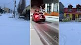 Mostró su vida en Ushuaia y cómo logra llegar al trabajo en medio de la intensa nieve en las calles