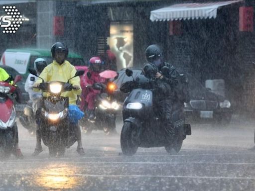 颮線來了！豪雨炸全台「嚴防雷擊、強風」 明北部驟降溫轉涼