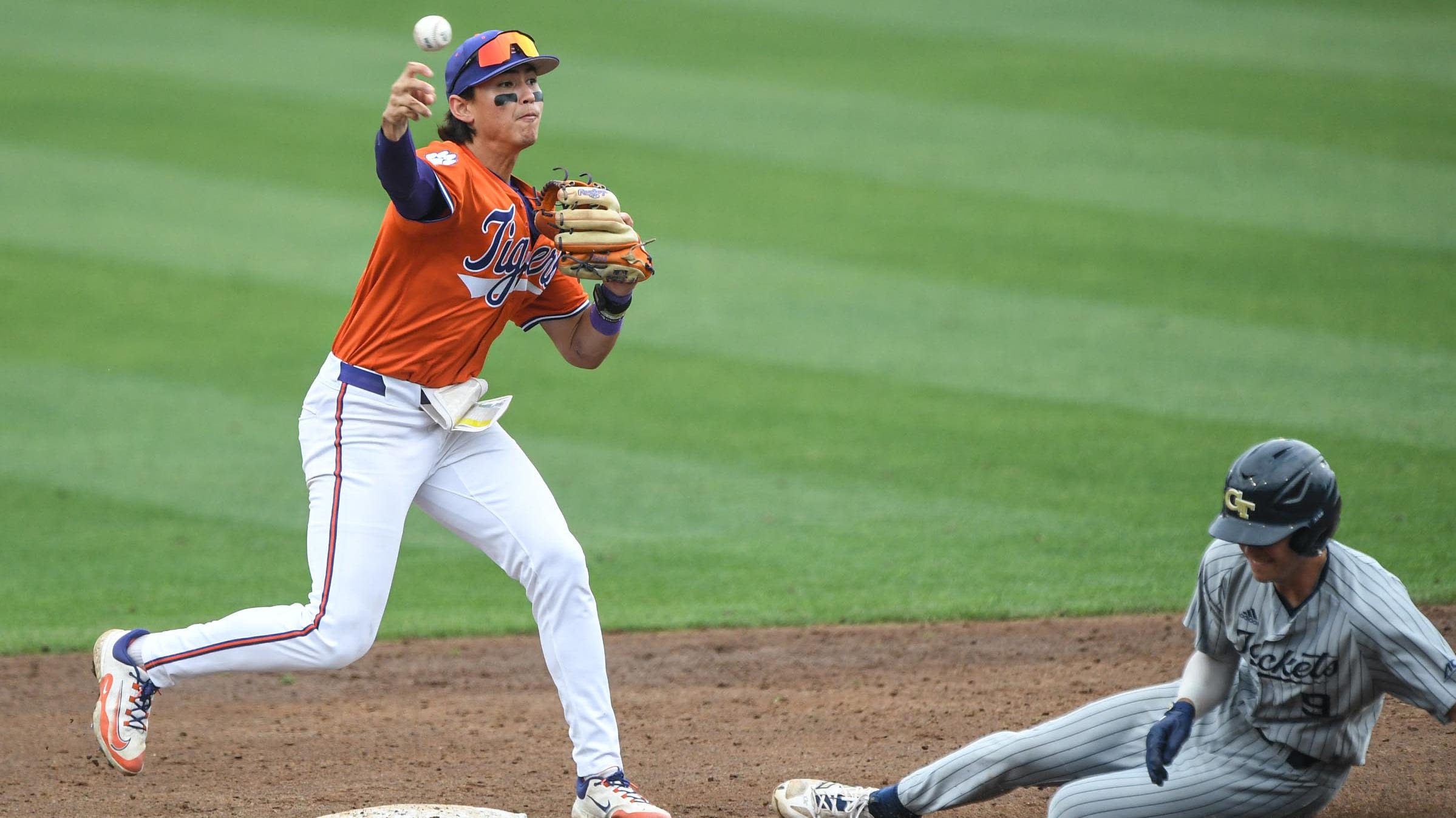 Clemson baseball blocked from ACC tournament semifinals with loss to Miami