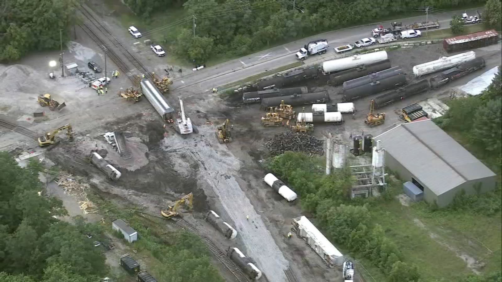 Residual gases to be burned off after Matteson train derailment; trains expected to move soon: CN