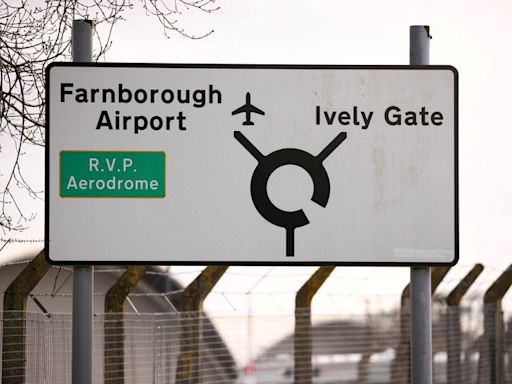 Aerospace giants return to Farnborough hobbled by factory woes