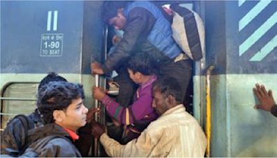 Railway Ministry Announces 2500 New General Class Coaches Amid Overcrowding Crisis