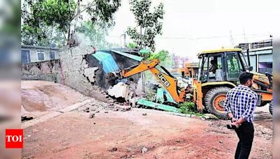 Illegal construction in 100 Gurgaon homes: DTCP warns of sealing drive | Gurgaon News - Times of India