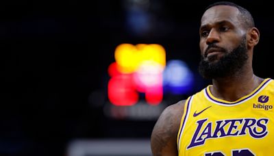 LeBron James Considering To Take Pay Cut To Improve Lakers' Title Hopes