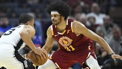 Cleveland Cavaliers Trade Star Player, Reshape Roster In Blockbuster Idea