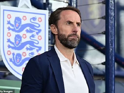 Ex-England international hits out at Gareth Southgate’s treatment of Chelsea star