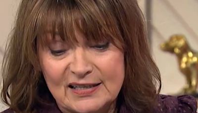 Lorraine Kelly stops show live on air to announce 'amazing' ITV co-star's death