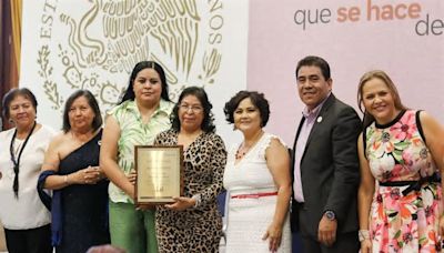 San Juan del Río celebra el Día de la Educadora reconociendo décadas de dedicación